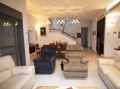 Villa de luxe à vendre à Moshav Kfar Daniel Shfela en Israël.